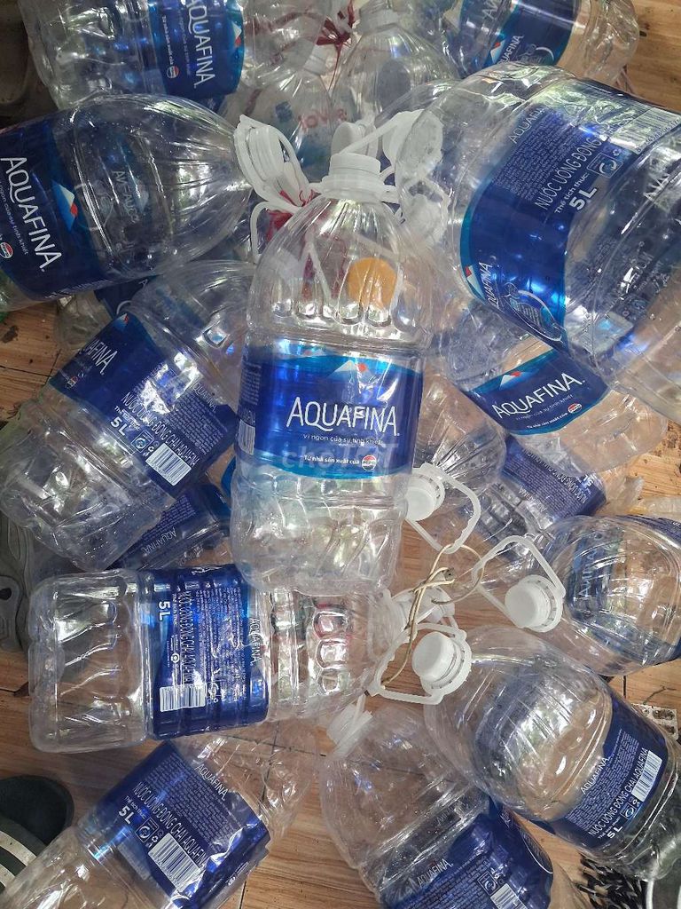 Vỏ bình nước Aquafina 5 lít Nhựa. Mua bán Nội thất, đồ gia dụng khác tại Quận Ninh Kiều Cần Thơ được đăng bởi Hien Nguyen hình 1