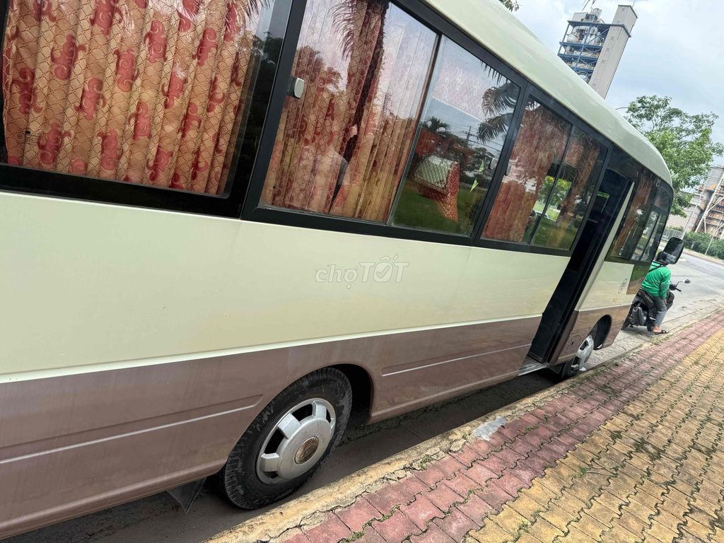 Hyundai County 2009 photo 4