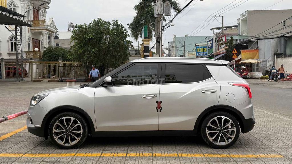 Suv nhỏ tự nhập khẩu giá rẻ. Mua bán Ô tô tại Thành phố Dĩ An Bình Dương được đăng bởi Huy Luân Auto hình 1