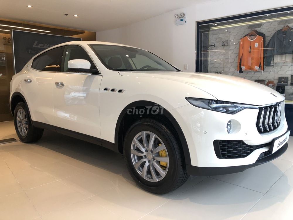 Giá xe Maserati Levante 2019 mới giá 5,33 tỷ. LH: 0932222253