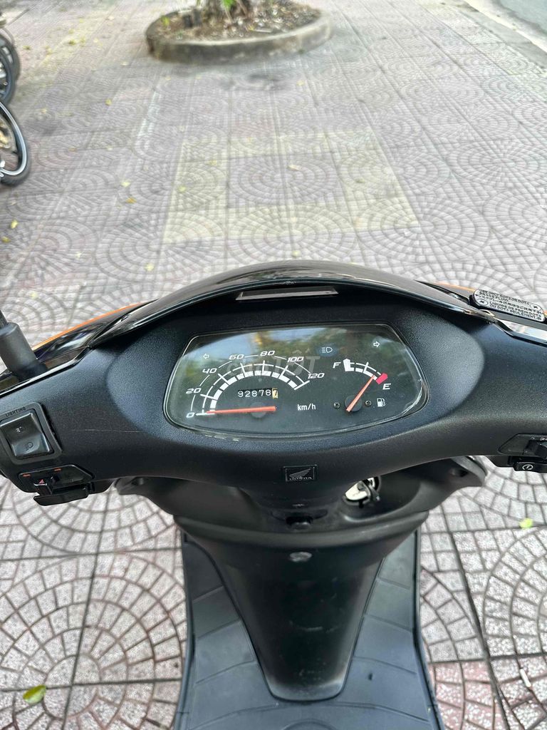 Honda Spacy 100 zin dep vĩnh long. Mua bán Xe máy tại Thành phố Vĩnh Long Vĩnh Long được đăng bởi xe máy Tùng Beo hình 4