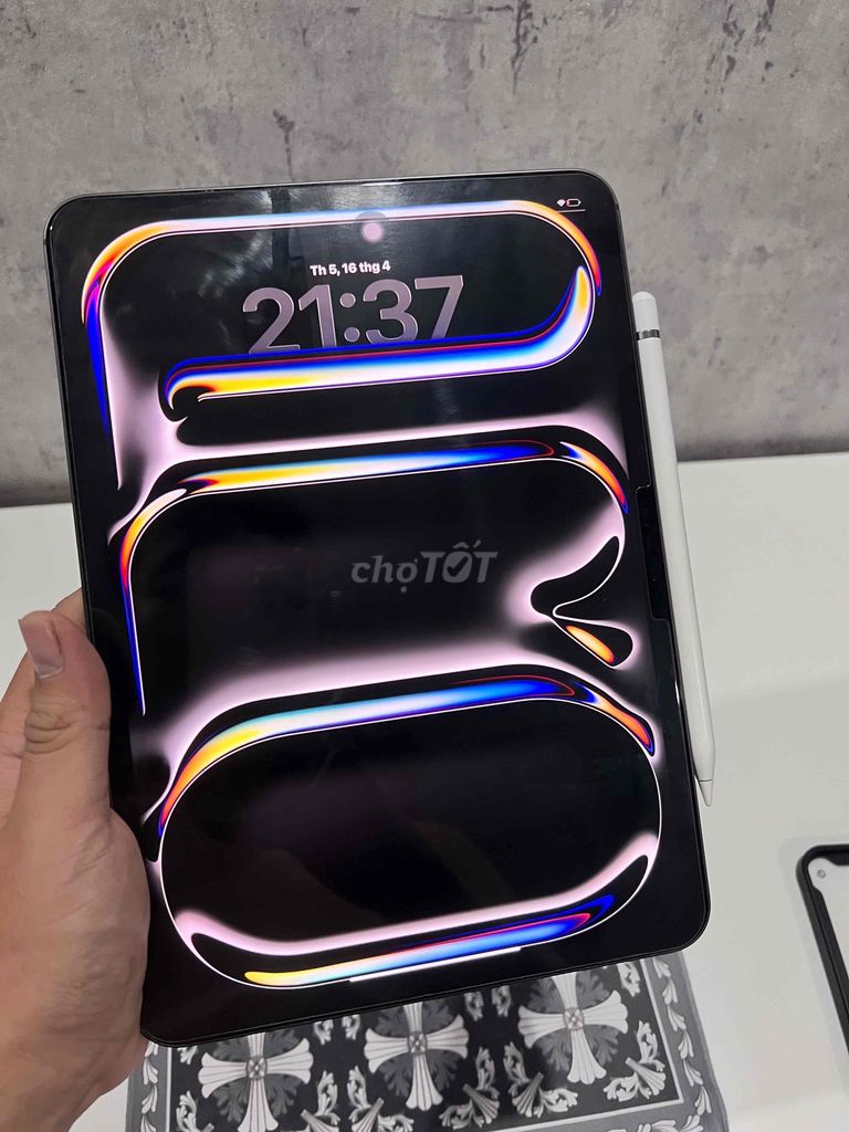 Apple iPad Pro M4 256GB Đen. Mua bán Máy tính bảng tại Quận Gò Vấp Tp Hồ Chí Minh được đăng bởi Quang Trần hình 1