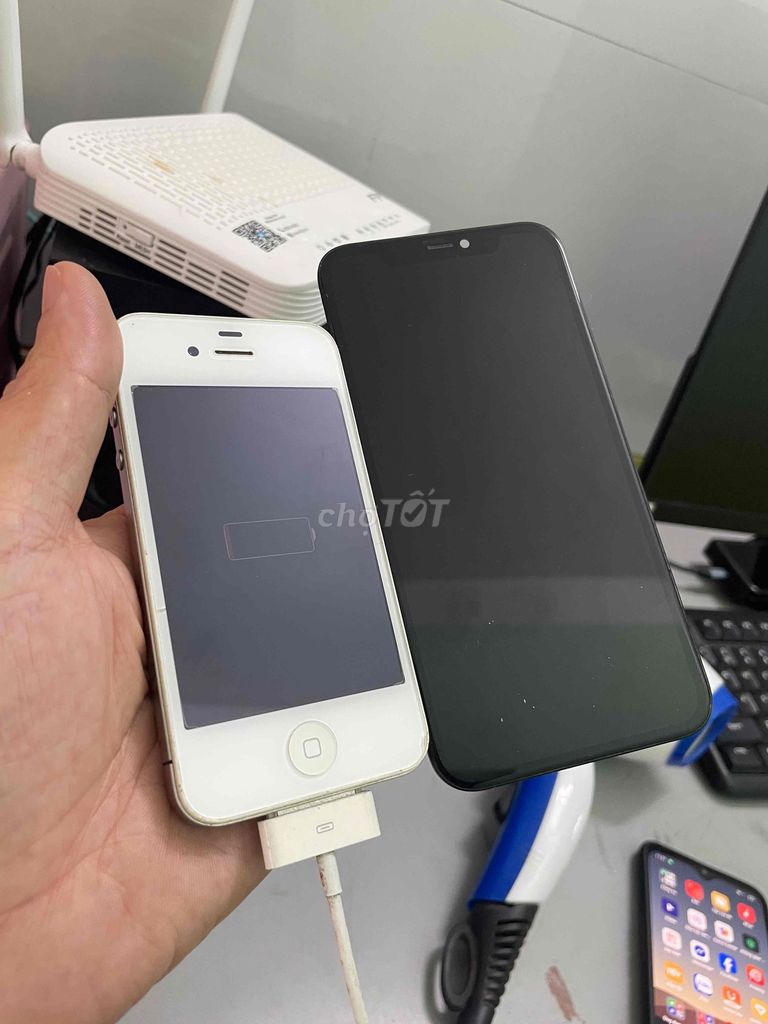 Xác iphone 4s và màn hình iphone 11. Mua bán Điện thoại tại Quận Liên Chiểu Đà Nẵng được đăng bởi hoaisontran hình 1