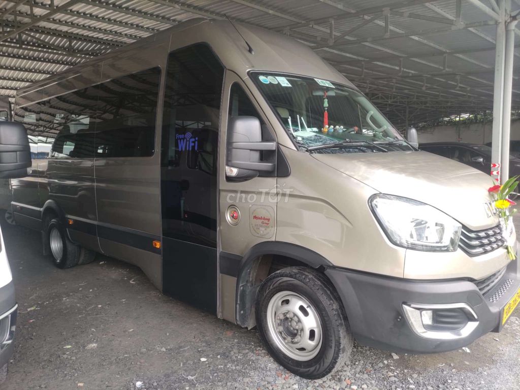 Xe khách Iveco Daily Plus 19 chỗ. Mua bán Phương tiện khác tại Huyện Nhà Bè Tp Hồ Chí Minh được đăng bởi Huỳnh Tấn Kha hình 3