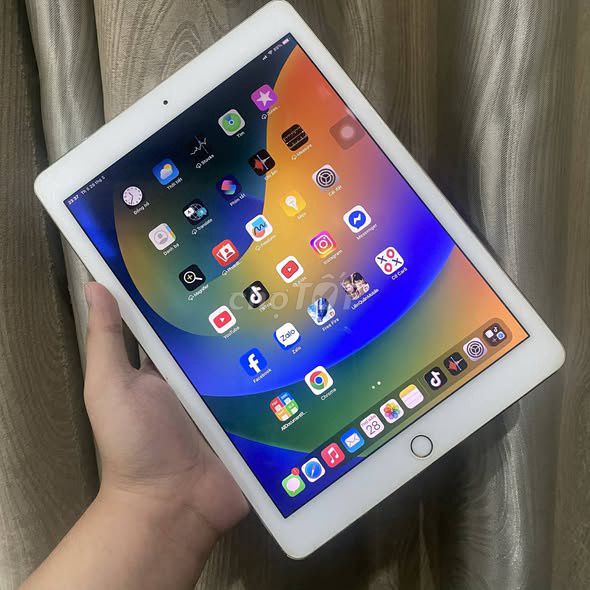 Apple iPad Pro 9.7 inch 128GB. Mua bán Máy tính bảng tại Quận 6 Tp Hồ Chí Minh được đăng bởi Hội Đồ Điện Tử hình 1