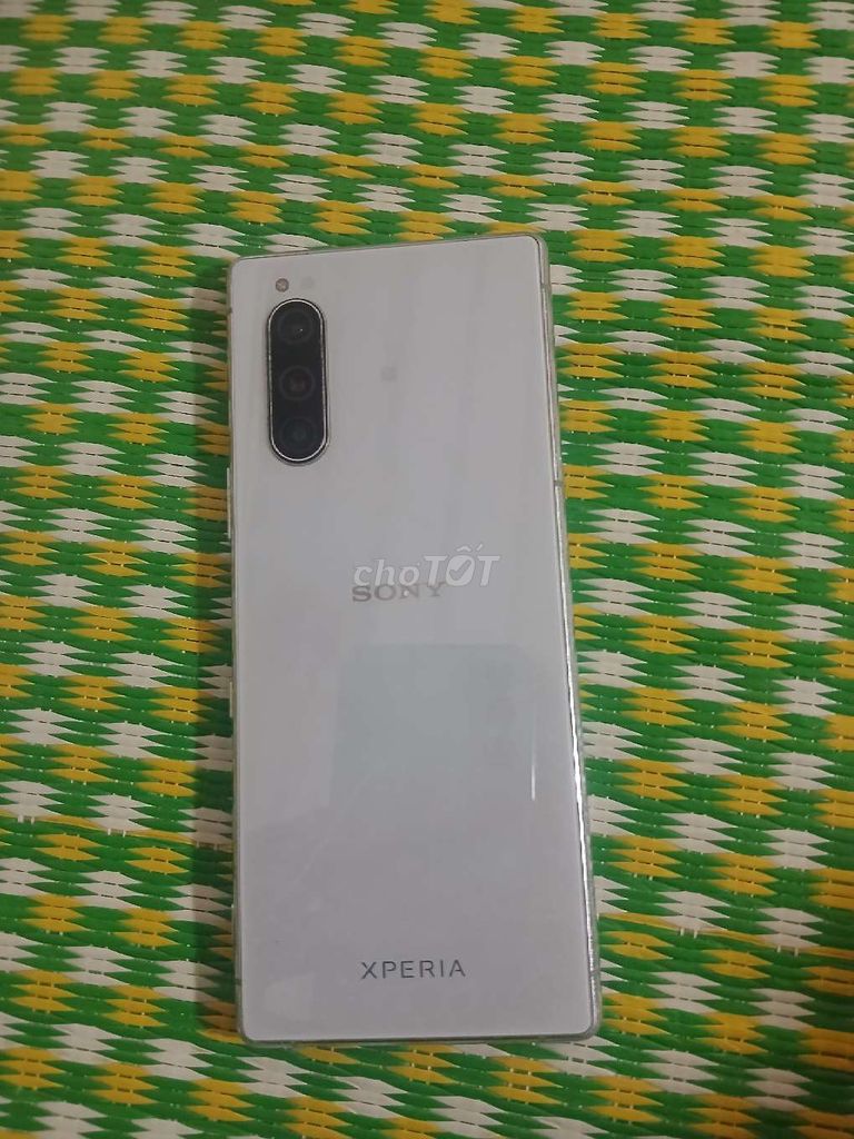 Sony Xperia 5 Trắng Hỏng màn hình. Mua bán Điện thoại tại Quận Long Biên Hà Nội được đăng bởi Vi Tien Tung hình 1