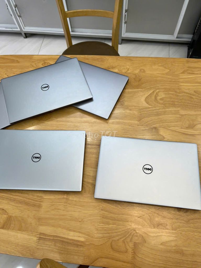 Dell XPS 9360 i5 8250 8G 256G 13.3 FHD IPS