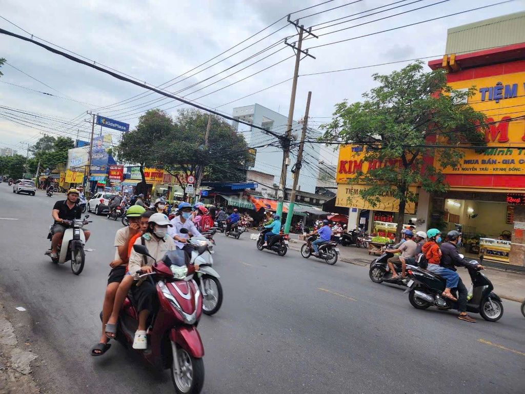 Bán mặt tiền kinh doanh nguyễn trãi dĩ an