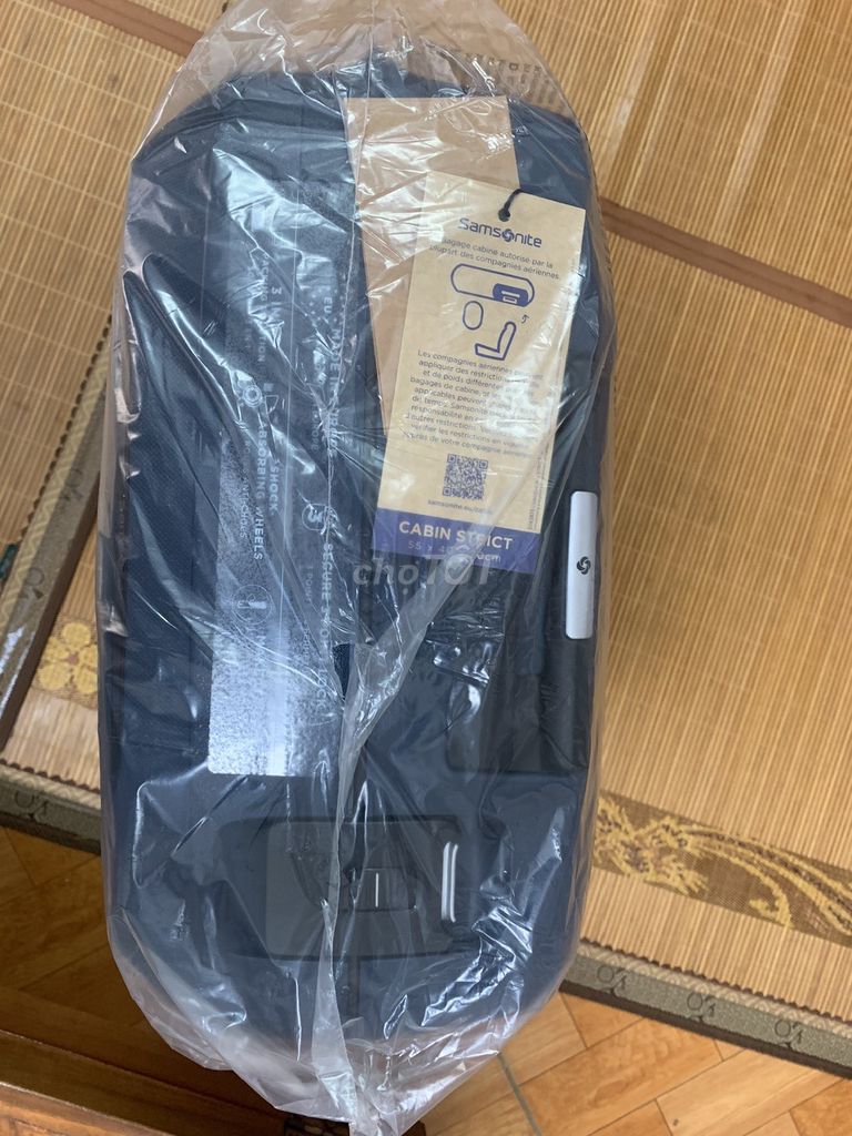 Vali Samsonite Essens Cỡ trung Midnight Blue. Mua bán Túi xách tại Quận Ba Đình Hà Nội được đăng bởi thành hình 1