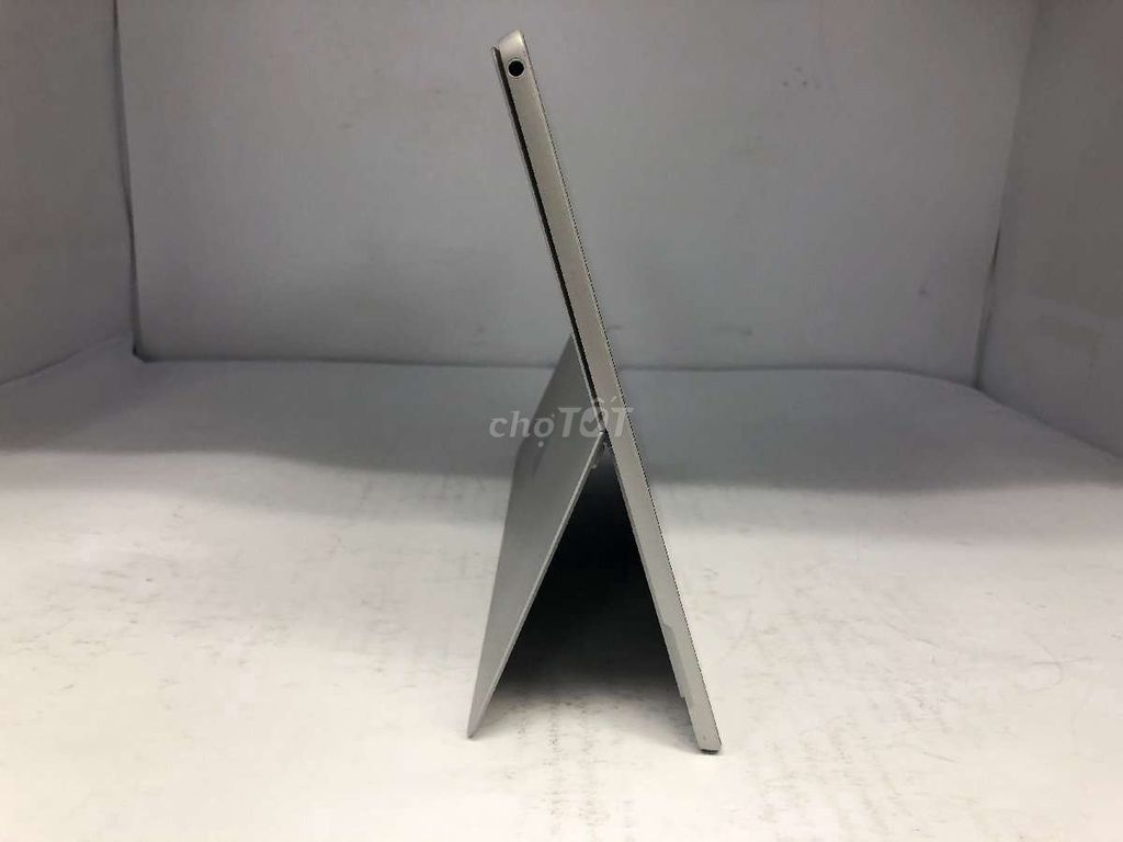 Microsoft Surface Pro 6 i5 12.3 inch 8GB/128GB. Mua bán Laptop tại Thị xã Tân Uyên Bình Dương được đăng bởi Hùng Nguyễn hình 1