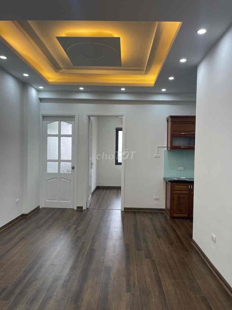 TRUNG TÂM CẦU GIẤY CĂN HỘ 2 NGỦ 2WC. P404