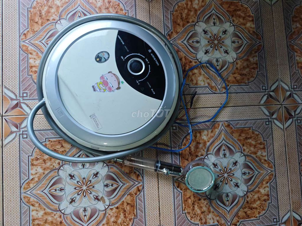 Máy nước nóng Ariston Đã sử dụng. Mua bán Thiết bị vệ sinh, nhà tắm tại Thị xã Bình Long Bình Phước được đăng bởi thanh lý đồ hình 1