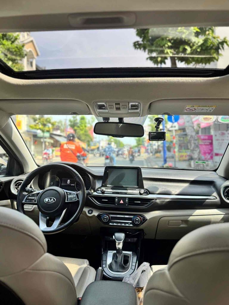Xe KIA CERATO 1.6 LUXURY 2019. Mua bán Ô tô tại Huyện Hóc Môn Tp Hồ Chí Minh được đăng bởi Linh Diệu hình 3