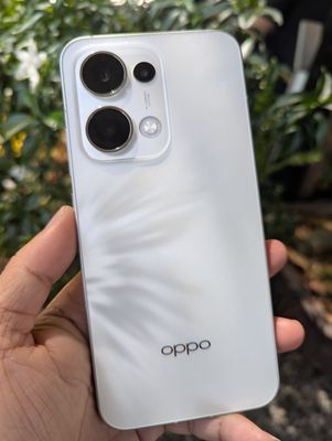 Oppo Reno 13 12/256 như mới còn BH chính hãng Oppo. Mua bán Điện thoại tại Thành phố Vũng Tàu Bà Rịa - Vũng Tàu được đăng bởi    