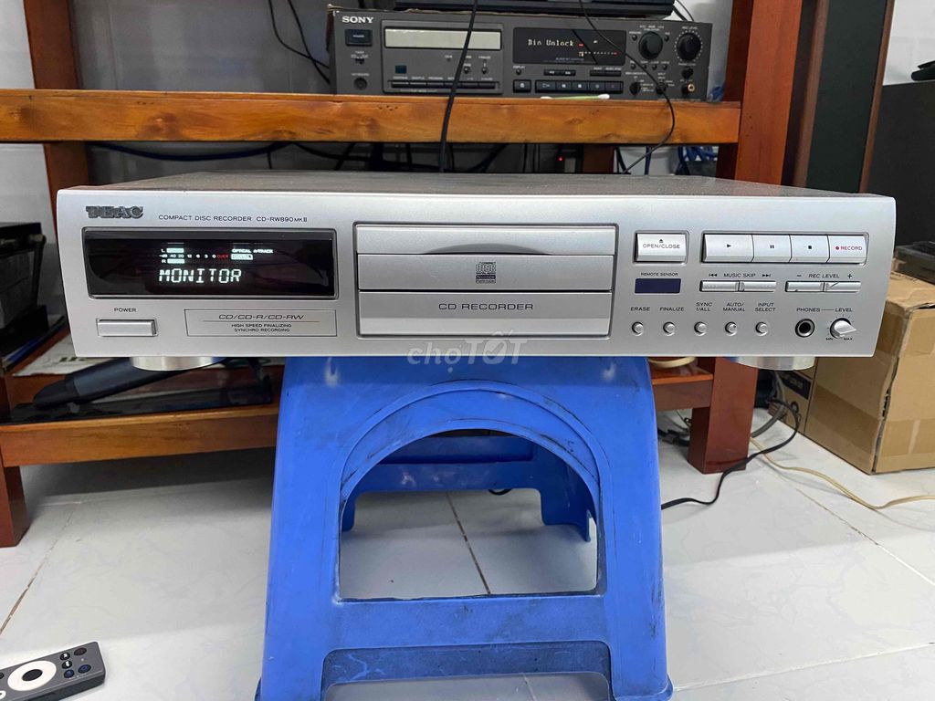 CD TEAC.CD-RW890ll.giải mả khong mồi.thu phat tốt