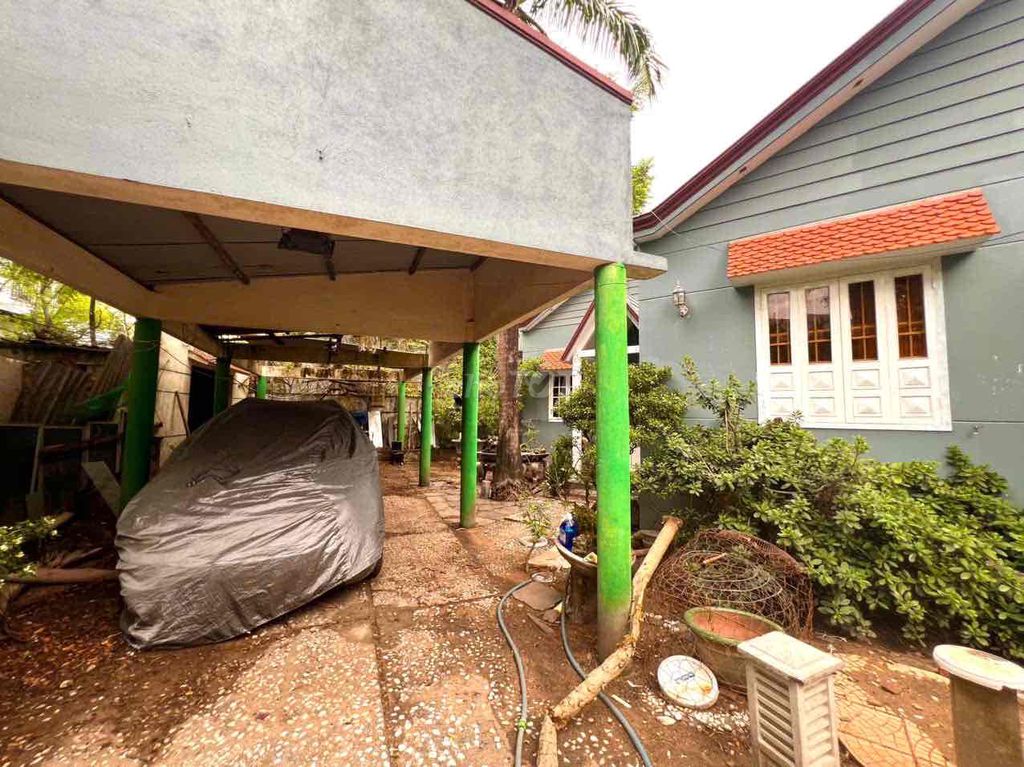 Furnished 6-bedroom house with a huge fruit garden — photo 9