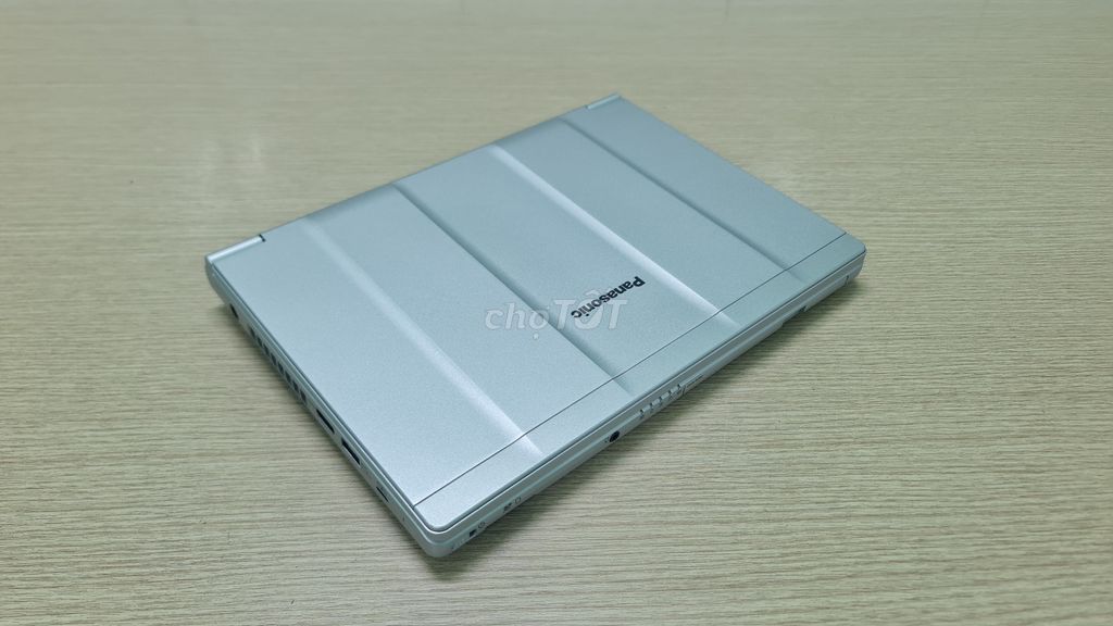 Panasonic CF-SV made in japad Nhẹ 0.99kg, Pin Trâu. Mua bán Laptop tại Quận 10 Tp Hồ Chí Minh được đăng bởi Đinh Thị Hoài hình 1