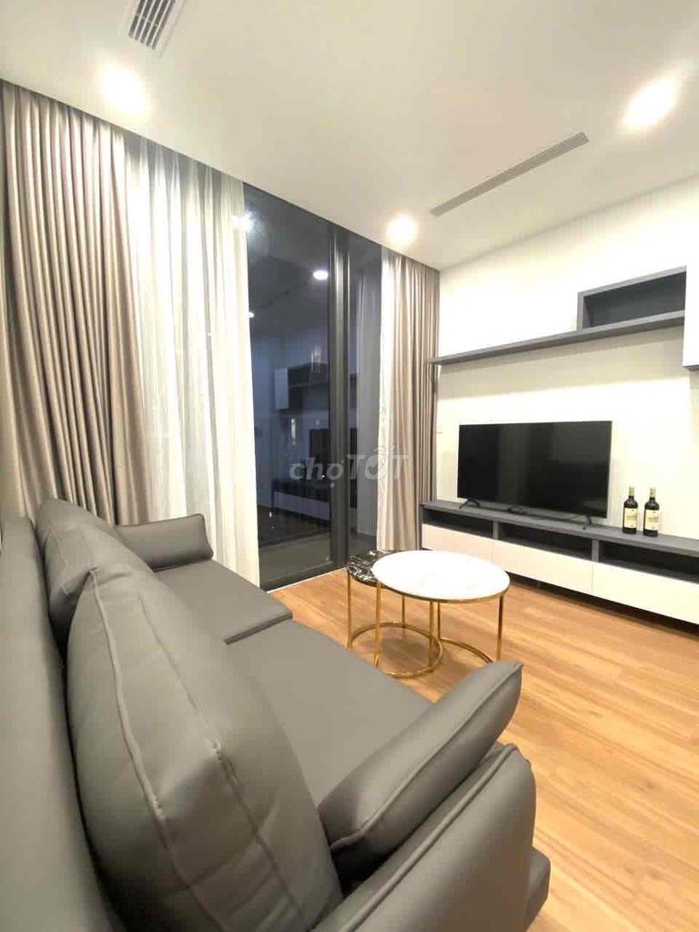 Rent · 2 bd · 67 м² · Quận 7, ул. Nguyễn Văn Linh