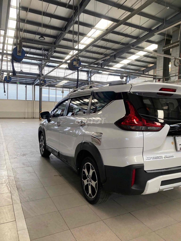 Mitsubishi Xpander Cross 2022 Белый 53 300 км