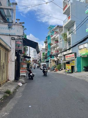 MT 22A Đội Cung, quận 11. DT 105 m2, Giá 18 tỷ TL. Mua bán nhà ở tại Quận 11 Tp Hồ Chí Minh được đăng bởi Vu thi Hoa