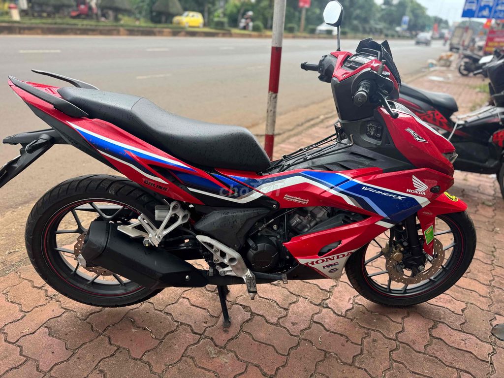 honda winer X ABS. Mua bán Xe máy tại Thành phố Buôn Ma Thuột Đắk Lắk được đăng bởi Nguyễn van Nam hình 4