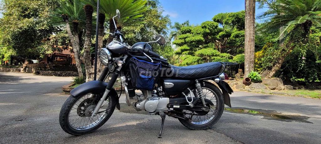 Husky Classic màu đen. Mua bán Xe máy tại Huyện Đông Anh Hà Nội được đăng bởi Mr Art hình 1