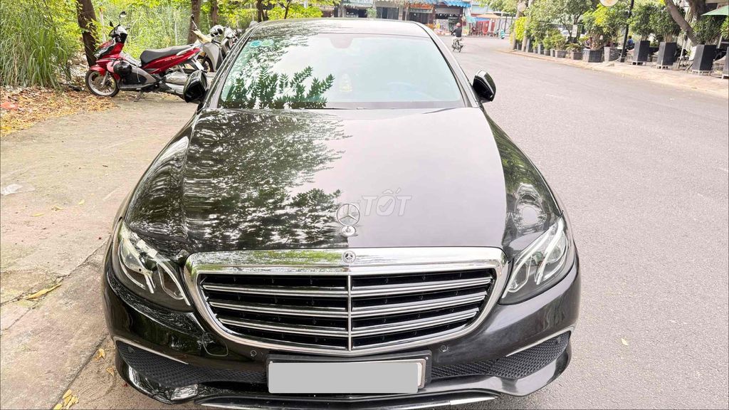 Mercedes Benz E Class 2019 E200 - 119000 km. Mua bán Ô tô tại Quận 12 Tp Hồ Chí Minh được đăng bởi Lê Trung Chính hình 2