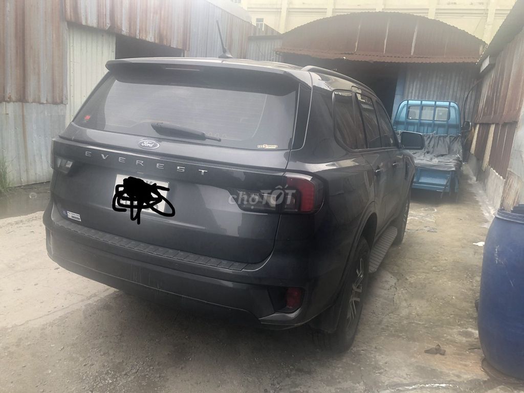 Ford Everest 2022 Ambient 2.0L AT 4x2 - 46000 km. Mua bán Ô tô tại Thành phố Dĩ An Bình Dương được đăng bởi Trần Quang hoàng hình 4