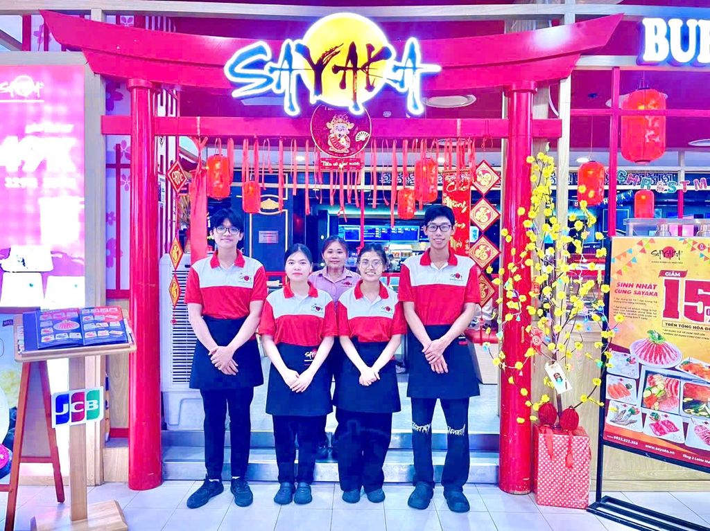 [Quận 7] TUYỂN DỤNG BẾP TIPS + THƯỞNG KPI. Việc làm Phụ bếp tại Quận 7 Tp Hồ Chí Minh được đăng bởi CÔNG TY TNHH XÂY DỰNG VÀ DỊCH VỤ SHO VIỆT NAM hình 1