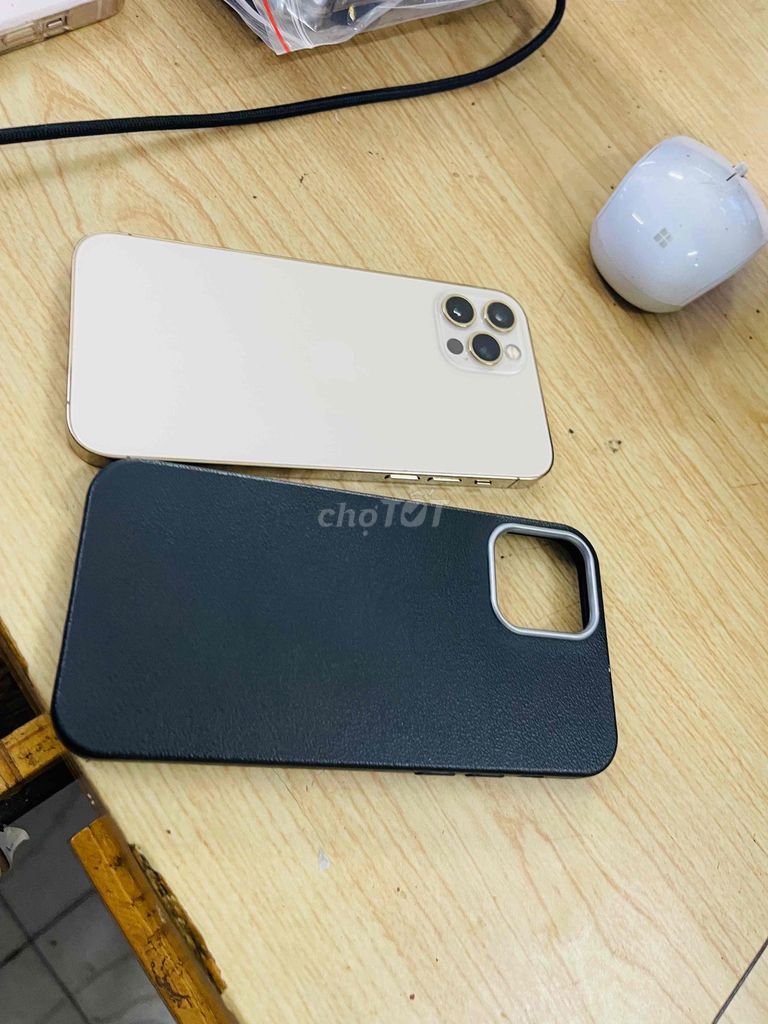 Apple iPhone 12 Pro 256GB Vàng Quốc tế. Mua bán Điện thoại tại Quận Đống Đa Hà Nội được đăng bởi CỬA HÀNG T STORE ĐIỆN THOẠI LAPTOP HÀ NỘI hình 1