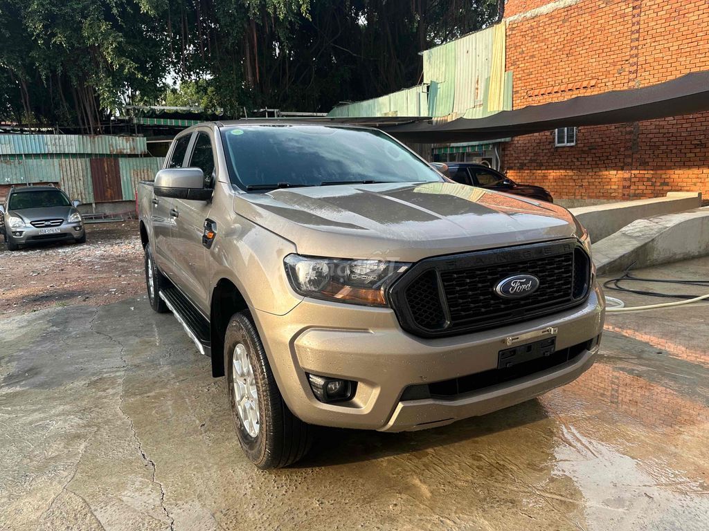 Ford Ranger с золотым песком и белым покрытием из 100% цинка