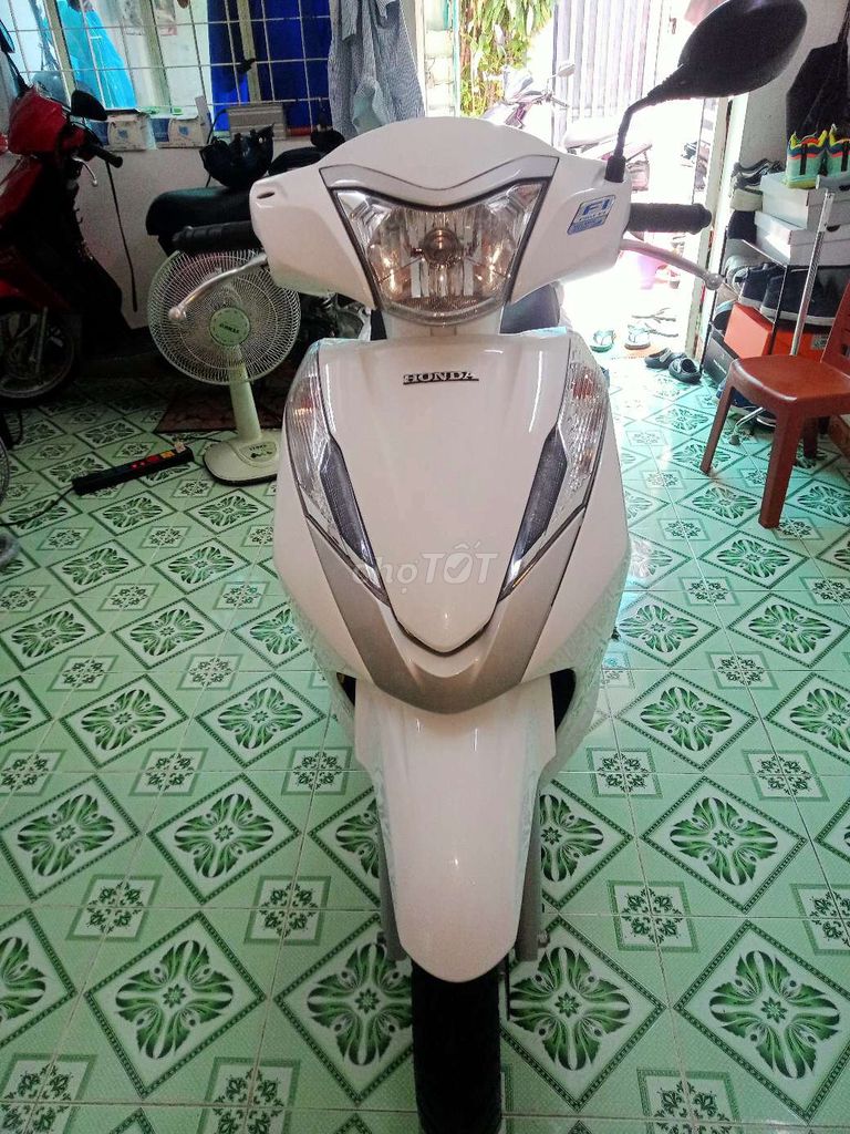 Lead 125