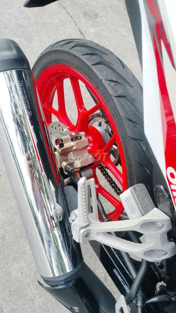 . Góp 0 đồng.Sonic như mới zin 100% odo18k. bs72. Mua bán Xe máy tại Thành phố Dĩ An Bình Dương được đăng bởi xe máy hồng phát dĩ An Bình Dương  hình 4