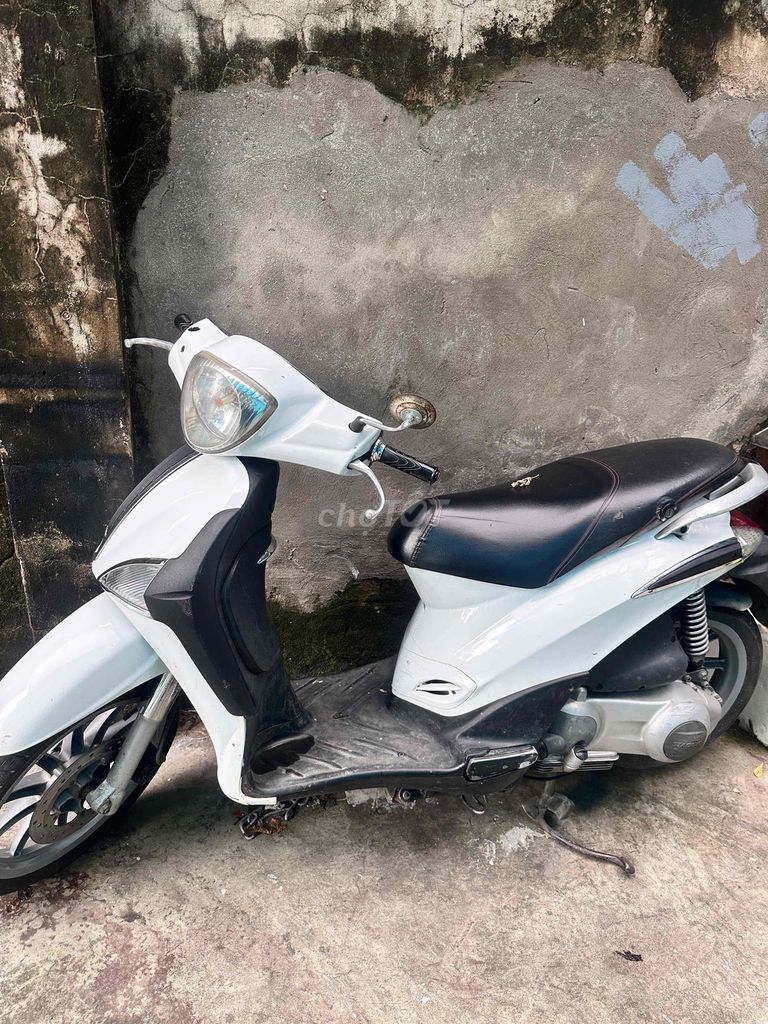 xe đẹp,chạy êm ngon. Mua bán Xe máy tại Quận Hoàng Mai Hà Nội được đăng bởi Thảo Linh hình 2