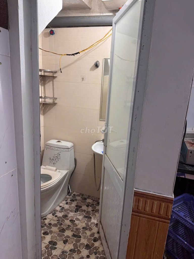 Cho thuê nhà 28m2 x 4 tầng ngõ 296 Minh Khai, HBT
