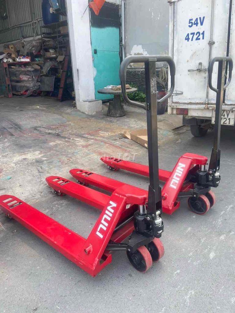 xe nâng tay thấp Niuli đỏ nâng cao 20cm 3000kg