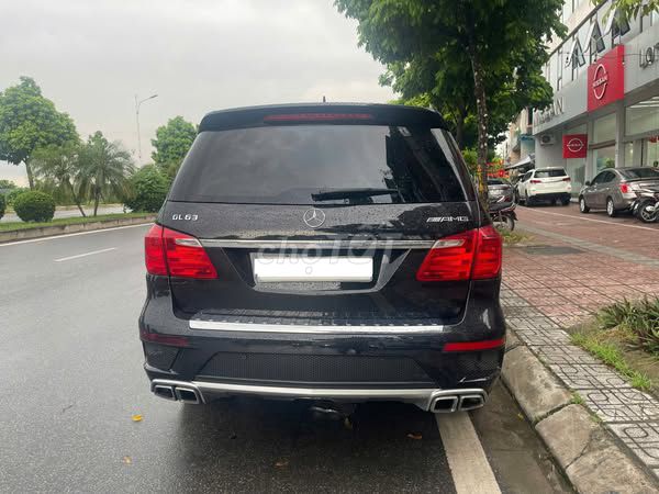 Mercedes-Benz GL63 AMG V8 Biturbo 5.5L 2015. Mua bán Ô tô tại Quận Tây Hồ Hà Nội được đăng bởi Hoàng Minh hình 3