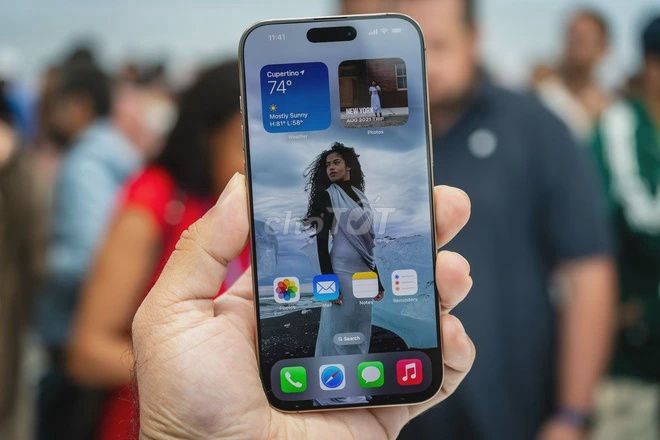 iPhone 16 Pro VN 256GB Vàng. Mua bán Điện thoại tại Quận Ngũ Hành Sơn Đà Nẵng được đăng bởi Trieu Le hình 1