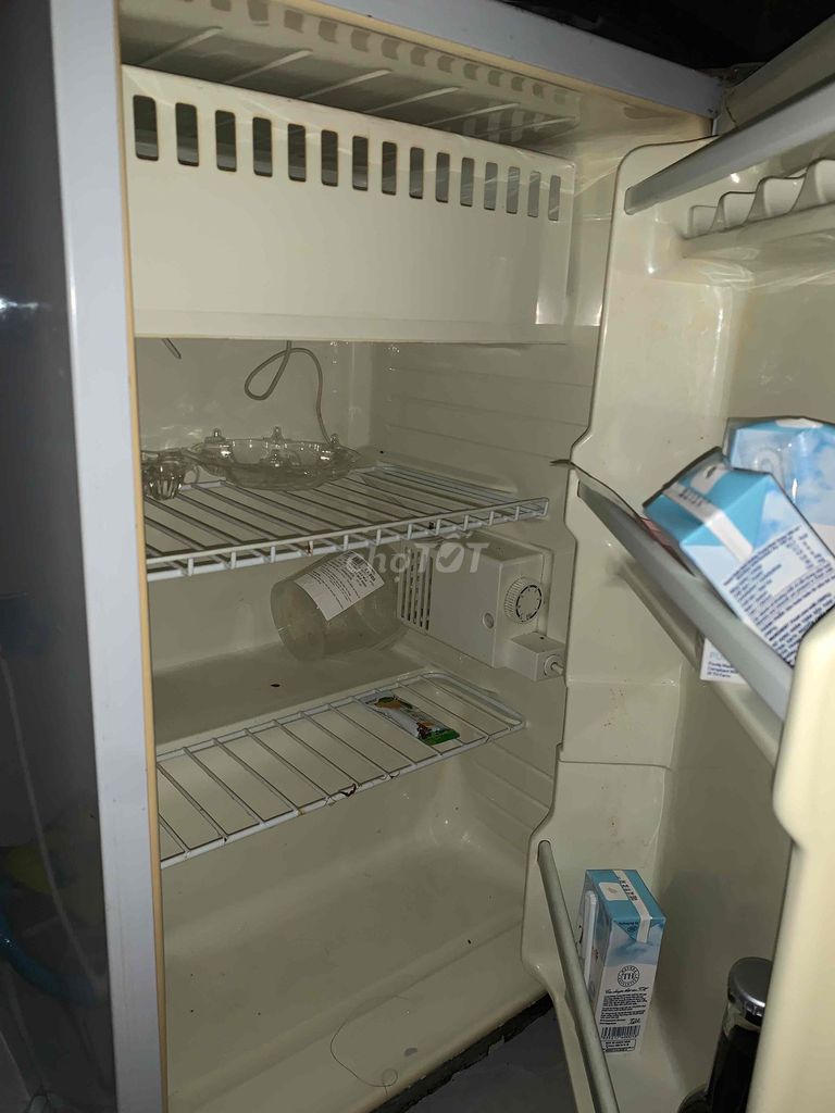 Tủ lạnh mini Bạc. Mua bán Tủ lạnh tại Quận 12 Tp Hồ Chí Minh được đăng bởi Nguyễn Thư hình 1