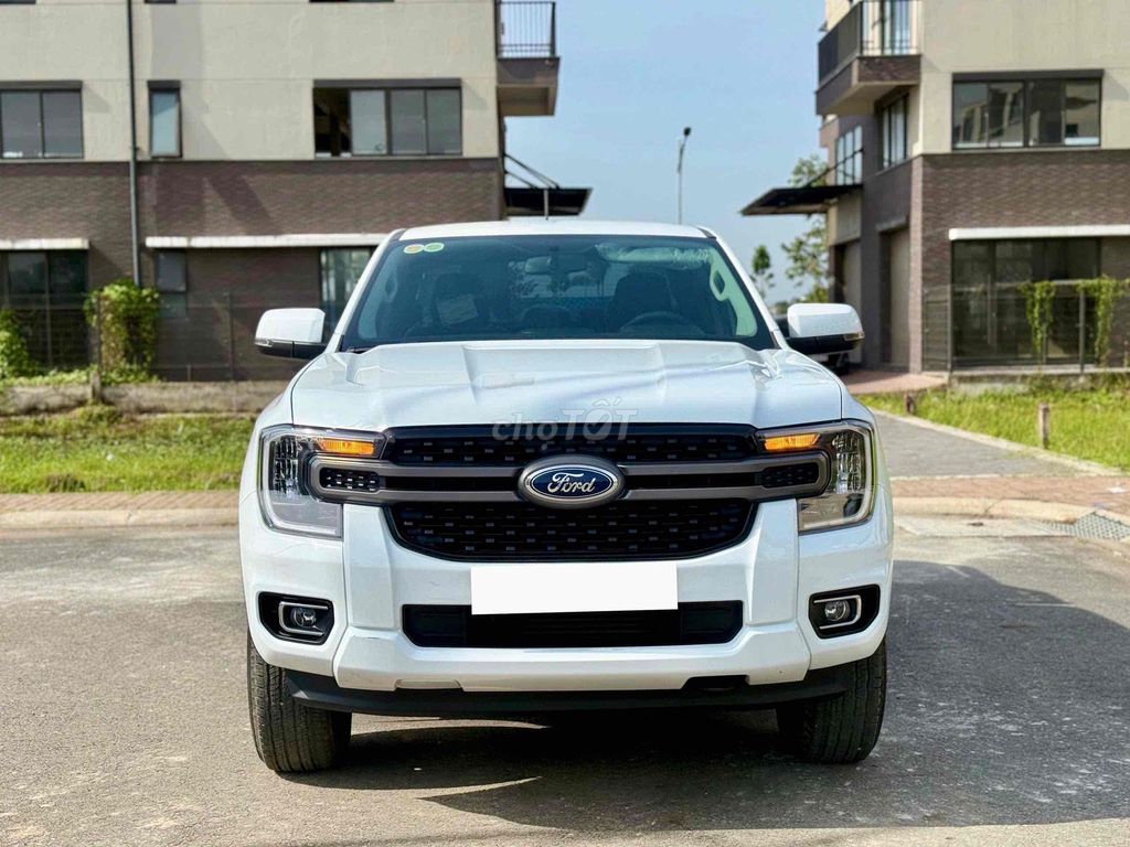 Ford Ranger XLS Trắng. Mua bán Ô tô tại Quận Cái Răng Cần Thơ được đăng bởi Nguyễn Nhân  hình 1