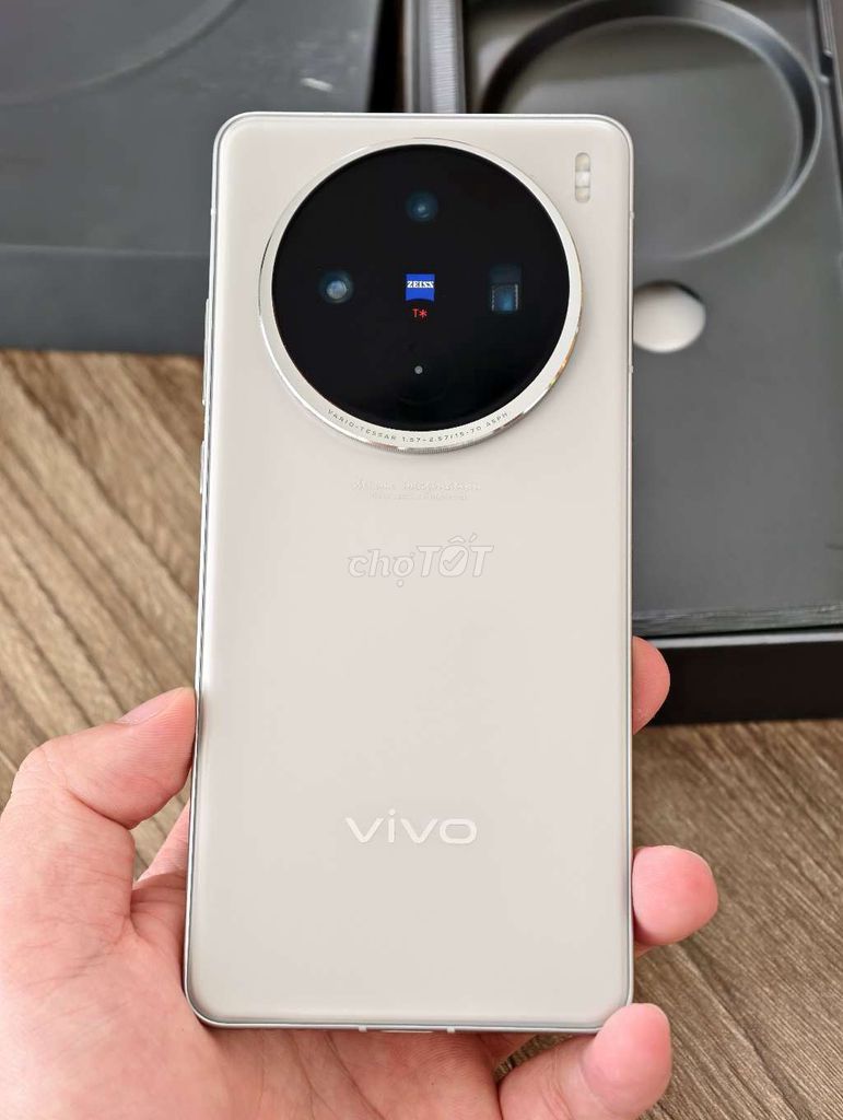 Vivo X100S. Ram 12.256GB. Fullbox zin keng.