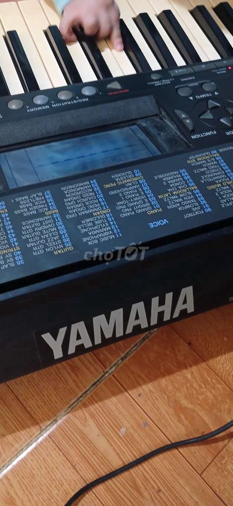 thanh lý ocgan yamaha 320  ko lổi lầm gì