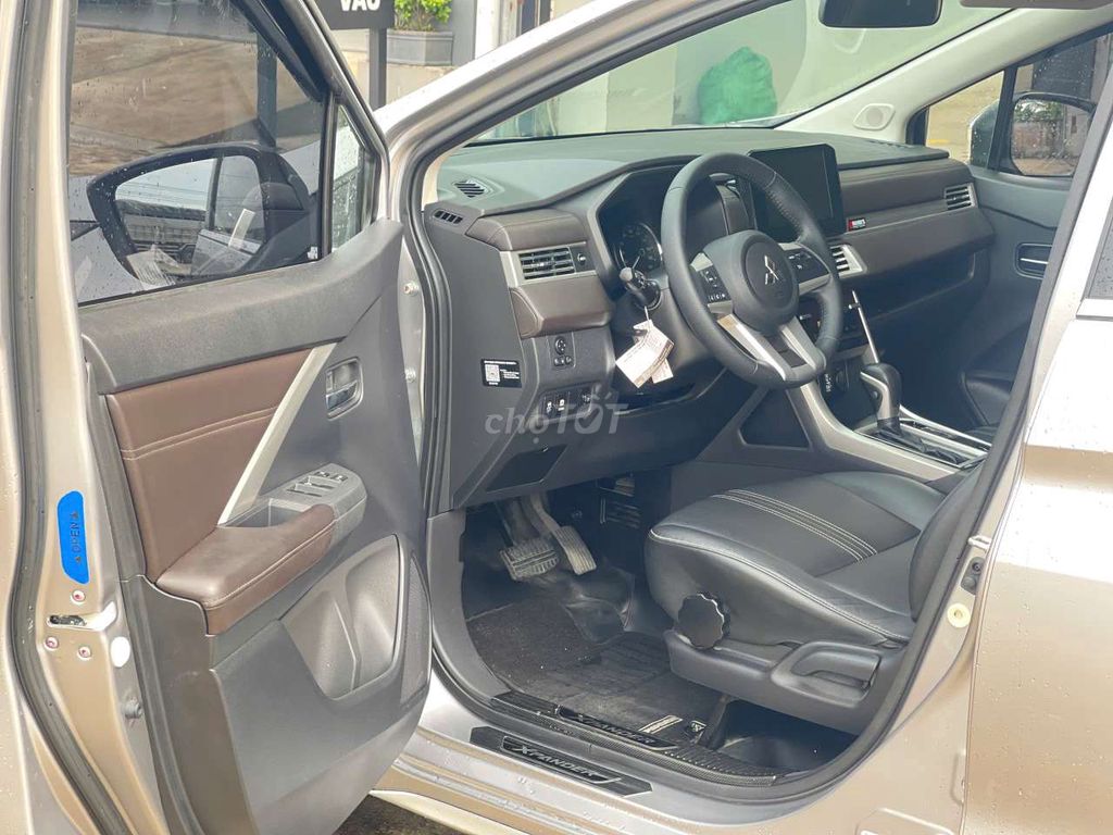 2024 Premium 1.5 AT - 22500 km. Mua bán Ô tô tại Huyện Trảng Bàng Tây Ninh được đăng bởi Huỳnh Thị Anh Thư hình 9