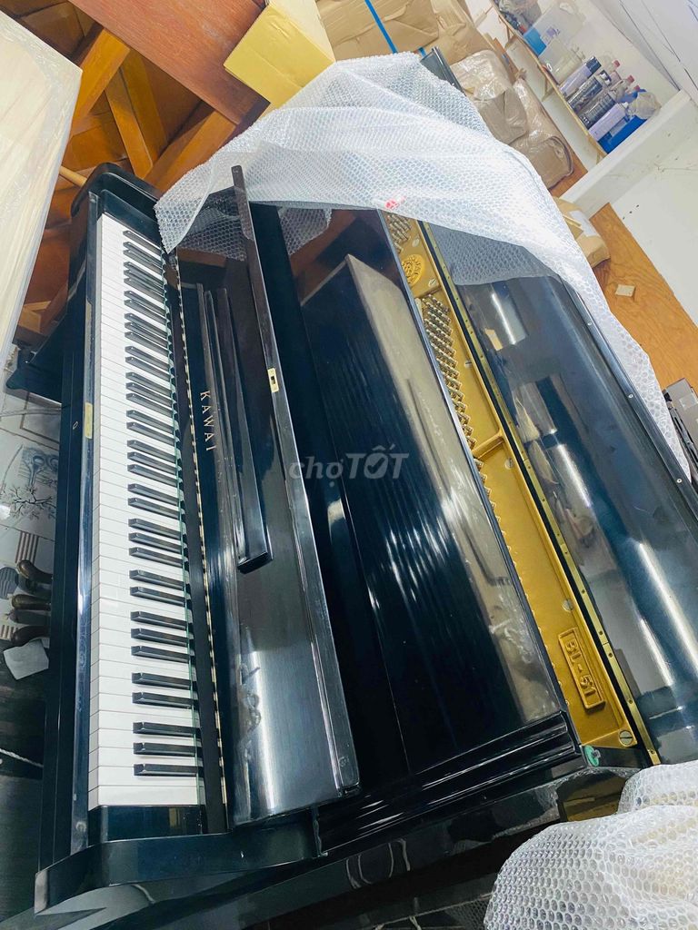 piano cơ kawai BL51 như mới tại kho giá gốc