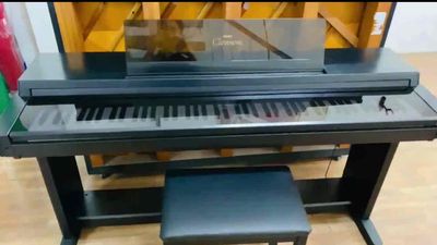Piano Yamaha CLP560 mới 99%, kèm theo ghế da
