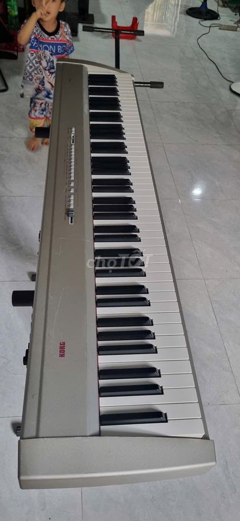 Đàn piano điện Korg SP200 Xám. Mua bán Nhạc cụ tại Quận Gò Vấp Tp Hồ Chí Minh được đăng bởi Yến Vy hình 1