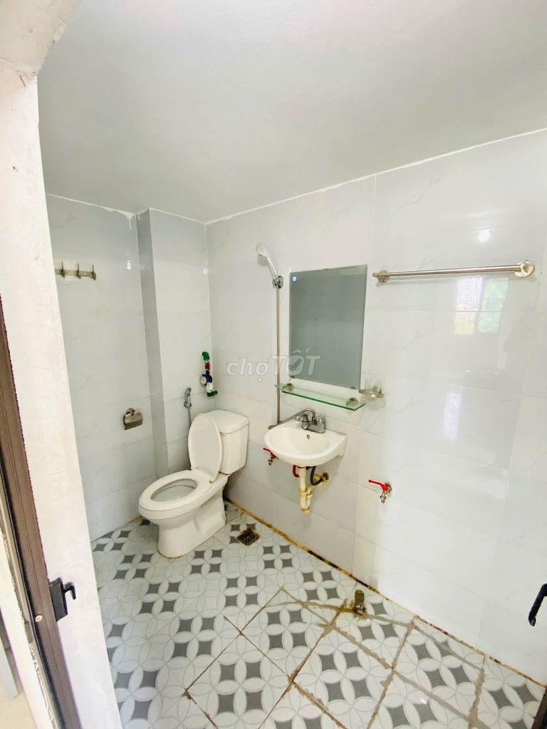 Phòng trọ studio bếp tách biệt 3.5tr Phan Trọng Tuệ