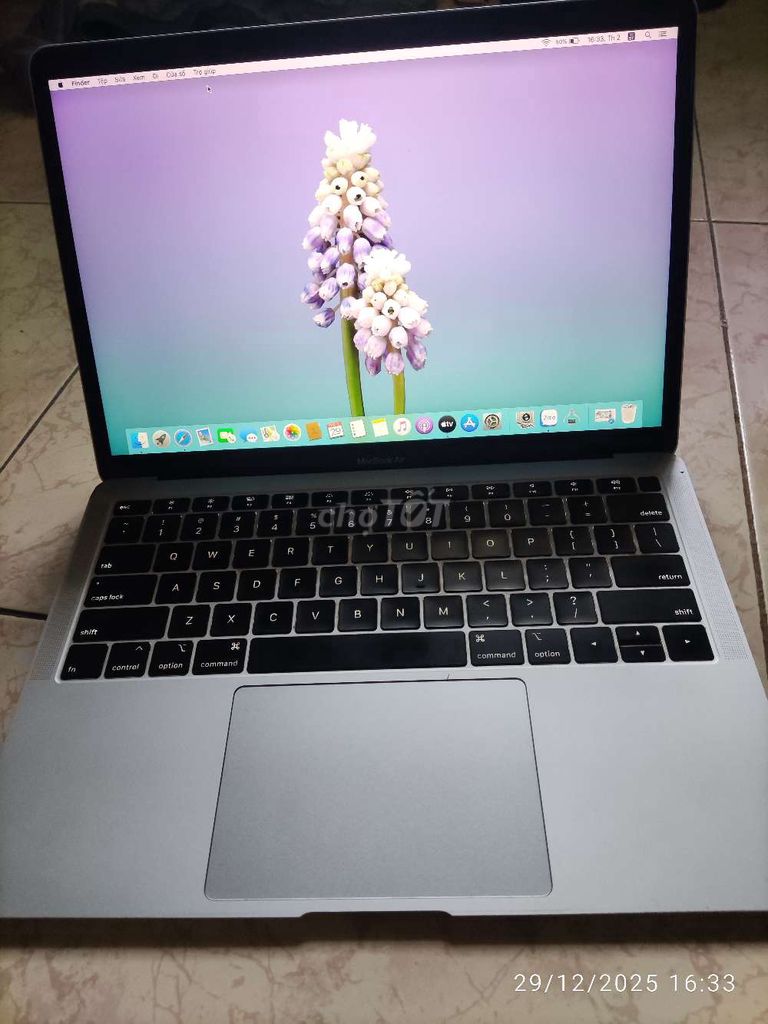 Apple MacBook Air Retina 2020 i5 8GB/SSD cấn nhẹ .. Mua bán Laptop tại Thành phố Bà Rịa Bà Rịa - Vũng Tàu được đăng bởi Minh Khoi hình 1