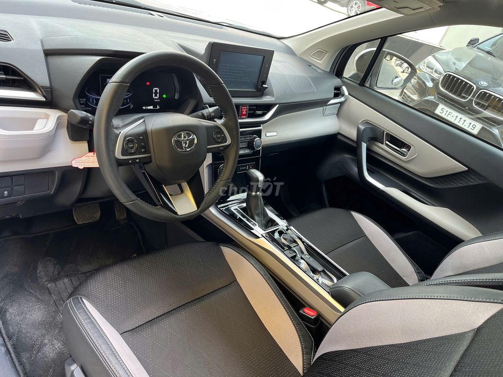 TOYOTA VELOZ CROSS 2022 XE GIA ĐÌNH LƯỚT VAY 75%. Mua bán Ô tô tại Quận Gò Vấp Tp Hồ Chí Minh được đăng bởi Hiếu hình 17