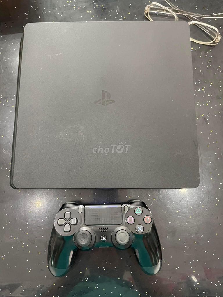 Máy chơi game SONY PS4 bản SLIM HDR máy zin đẹp. Mua bán Thiết bị chơi game tại Quận Ninh Kiều Cần Thơ được đăng bởi AKAHmobile hình 1
